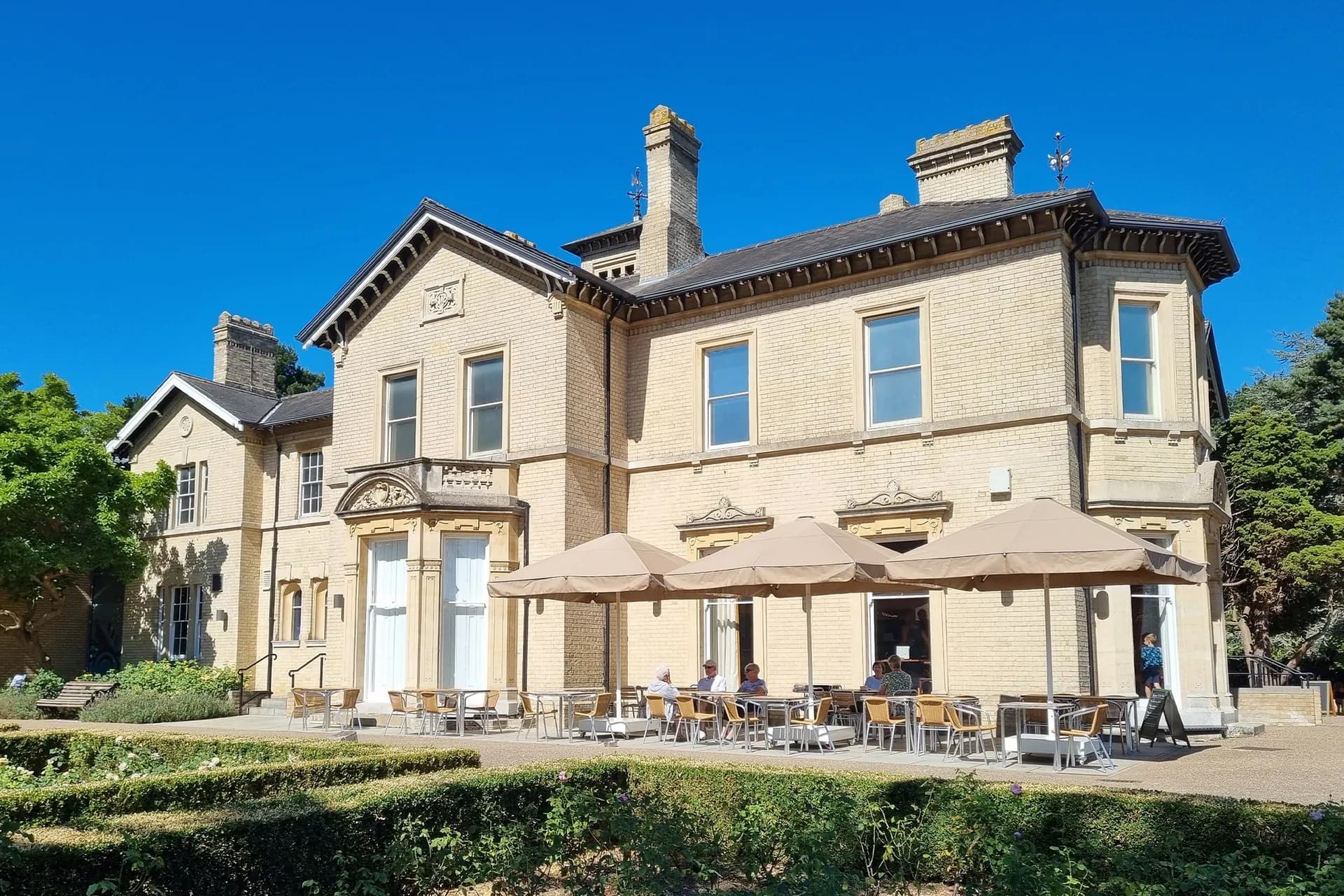 The Hive Cafe - Chelmsford